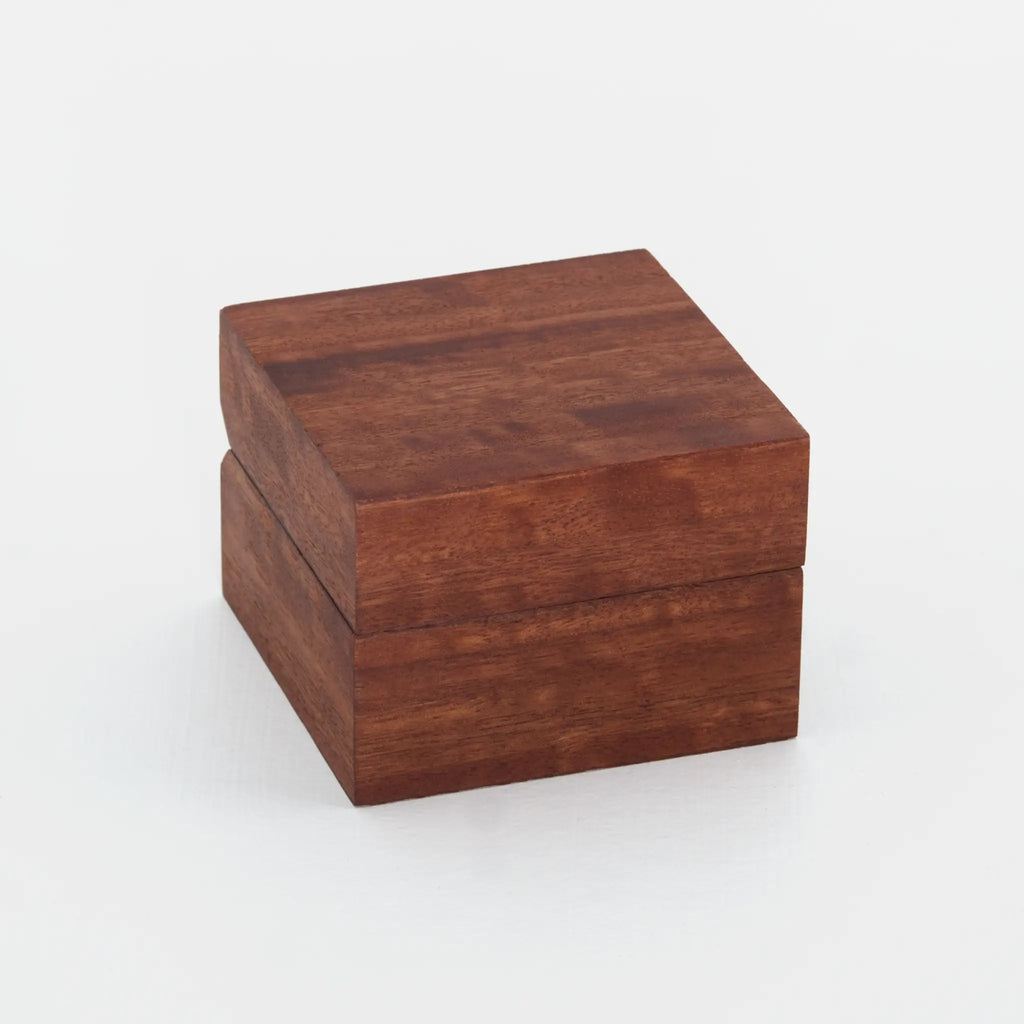 Eucalyptus Ring Box (No. 004)