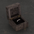 Dyed Eucalyptus Ring Box (No. 008)
