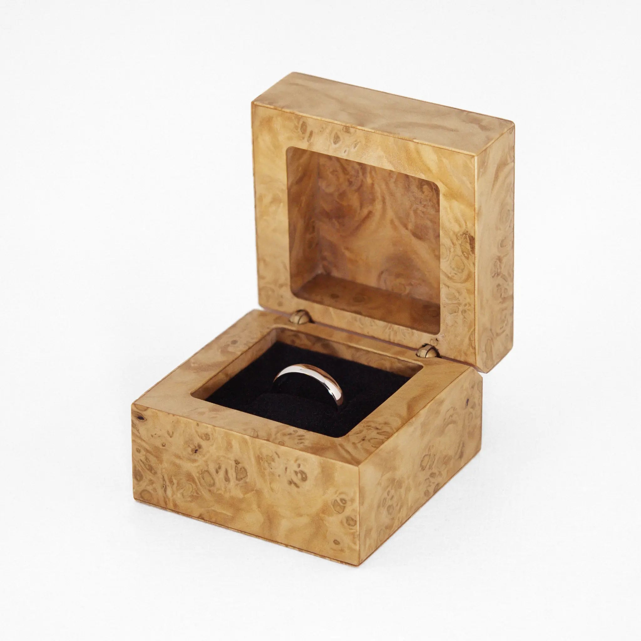 Laurel Burl Ring Box (No. 010)
